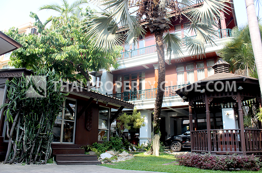 House for rent in Sukhumvit